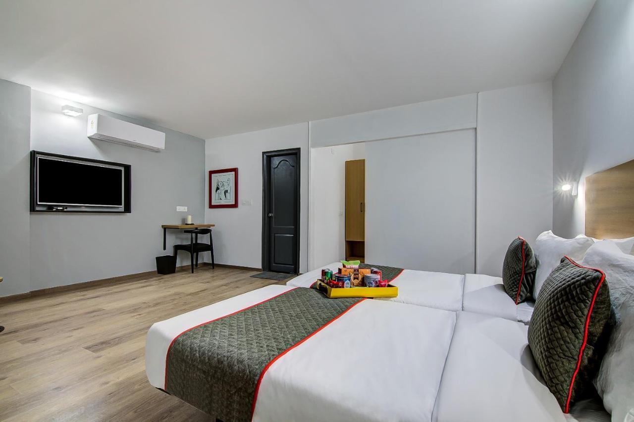Hotel Oyo Townhouse 42 Urvashi Theatre Chennai Zewnętrze zdjęcie