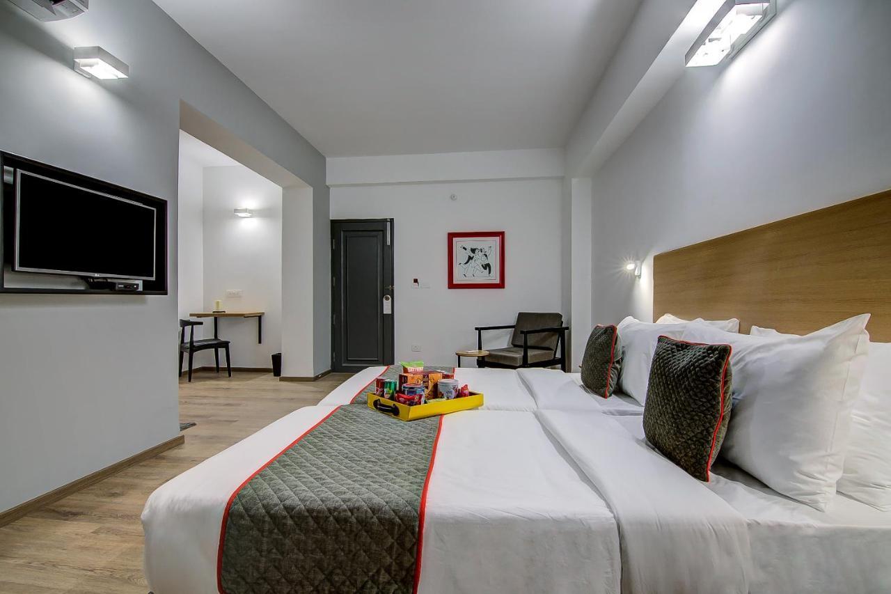 Hotel Oyo Townhouse 42 Urvashi Theatre Chennai Zewnętrze zdjęcie