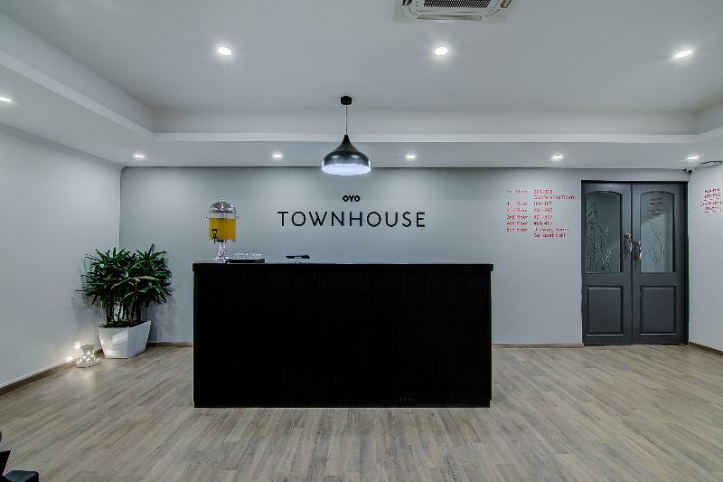 Hotel Oyo Townhouse 42 Urvashi Theatre Chennai Zewnętrze zdjęcie