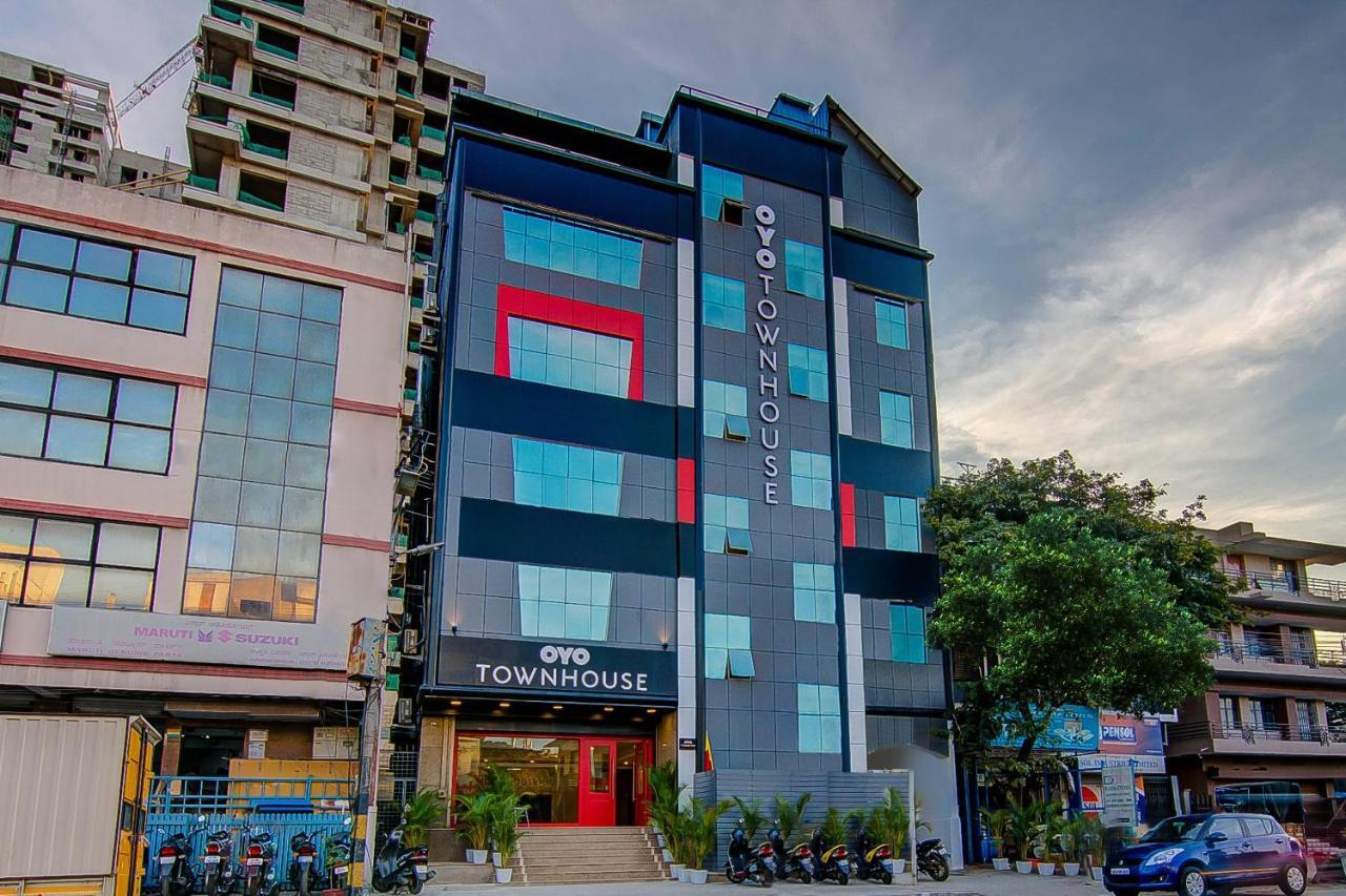 Hotel Oyo Townhouse 42 Urvashi Theatre Chennai Zewnętrze zdjęcie